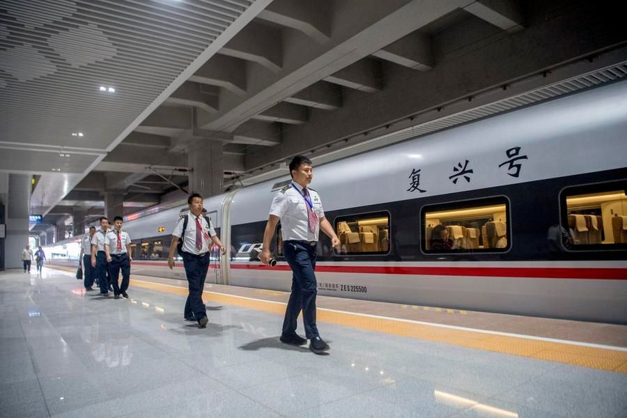 รถไฟจีนทำสถิติใหม่! เปิดให้บริการผู้โดยสาร 1.46 พันล้านคนใน 4 เดือนแรกปี 2025