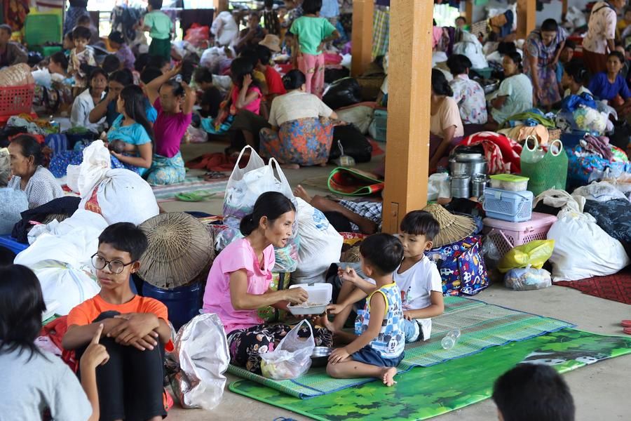 เมียนมาแจกจ่าย 'ข้าวสาร' กว่า 1 พันตัน ช่วยพื้นที่ประสบภัยน้ำท่วม