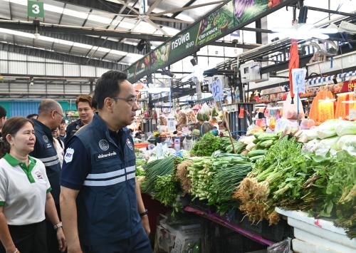 “DIT ลุยตรึงราคาผักชีปลายฝน! เร่งกระจายผลผลิตจากแหล่งอื่นเข้าทดแทน คาดราคาลดลงสัปดาห์หน้า”