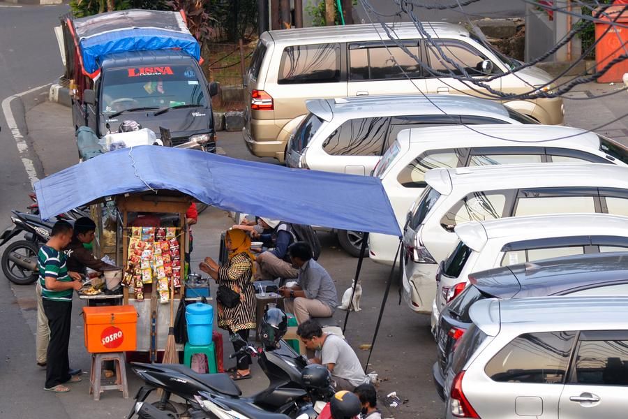 อินโดนีเซียลดคาดการณ์เศรษฐกิจ ปี 2025 เหตุกังวลผลกระทบภาษีสหรัฐฯ