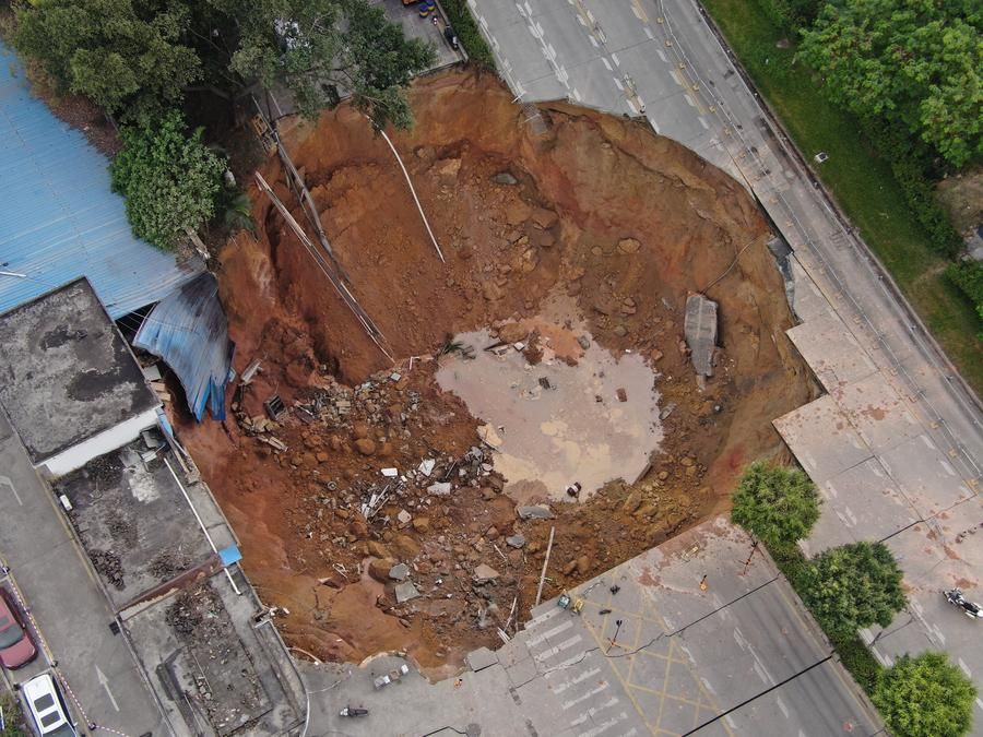 จีนเร่งชี้แนะกู้ภัย 'พื้นที่ก่อสร้างยุบตัว' คนงานหาย 13 ในเซินเจิ้น