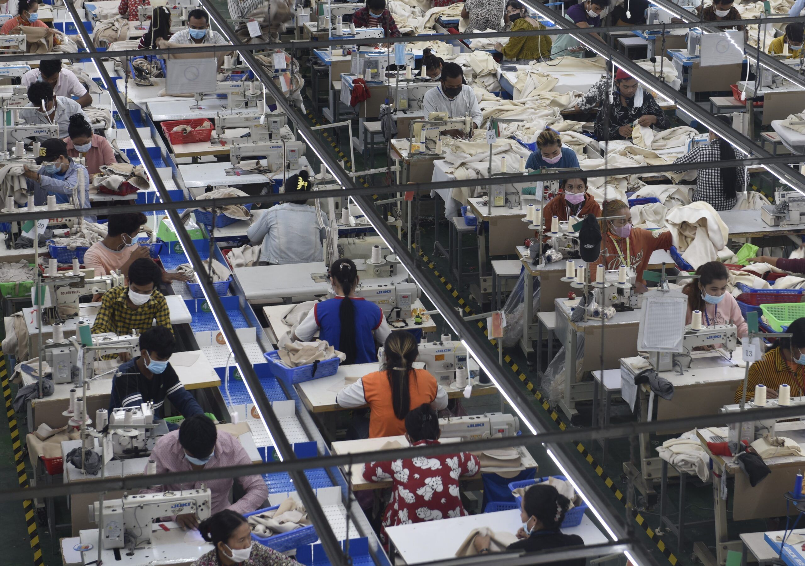 กัมพูชาส่งออก 'เสื้อผ้า-รองเท้า-สินค้าเดินทาง' โต 20% ใน Q1