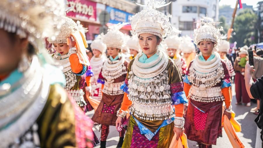 สีสันงานฉลอง 'ปีใหม่ชาวเหมียว' อลังการในกุ้ยโจว