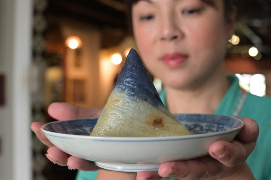 ชวนรู้จักเมนู 'บ๊ะจ่างยะหยา' ของชาวเปอรานากันในสิงคโปร์